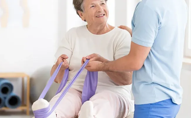 Yaşlılarda Görülen Hastalıklar ve Fizik Tedavinin Önemi