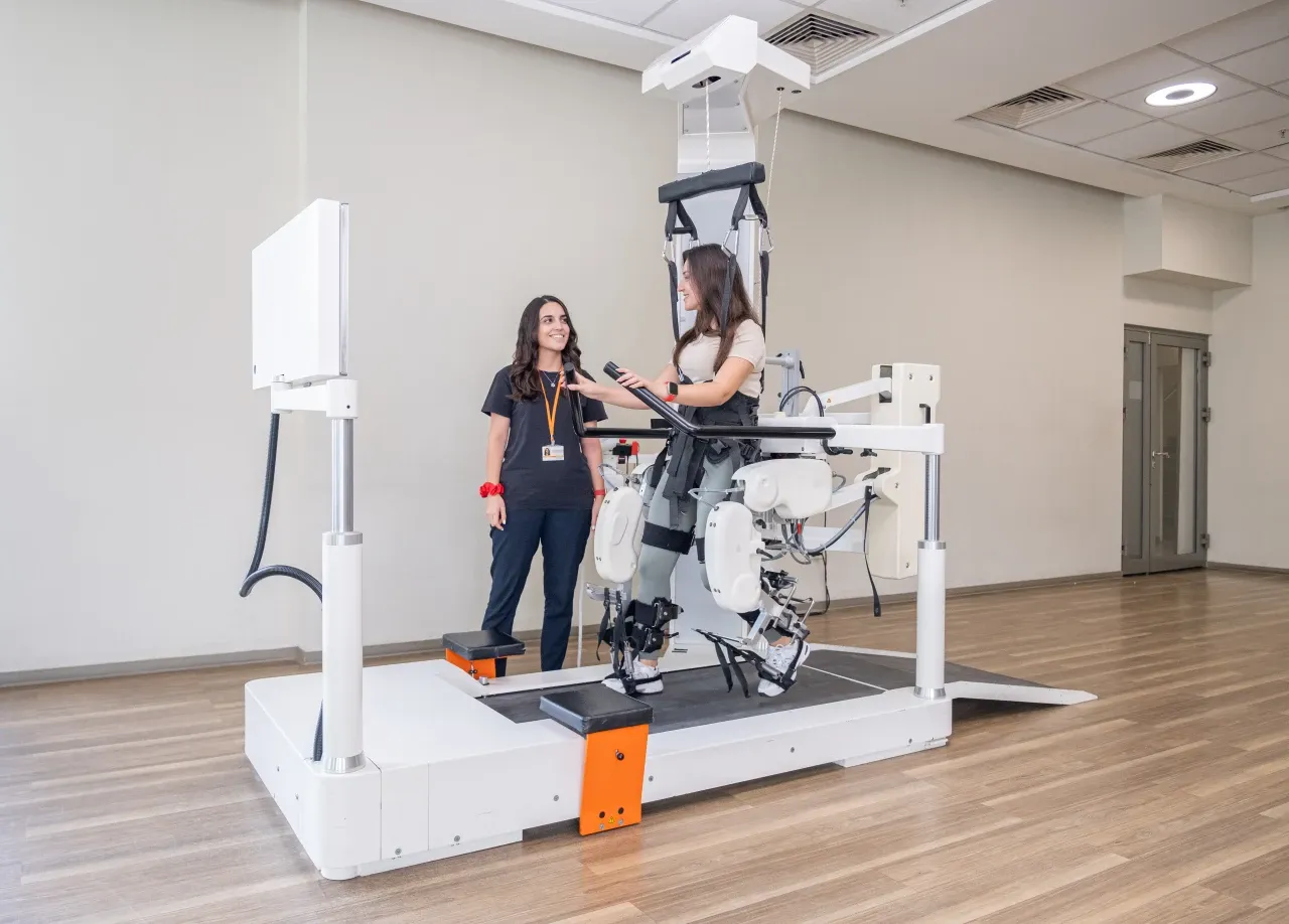 Yatılı Fizik Tedavi Sürecinde Robotik Teknolojilerin Rolü ve Avantajları