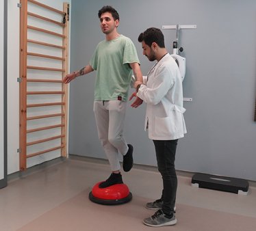 Çapraz Bağ Kopması Nedi̇r ? Tedavi̇si̇ Nelerdi̇r ?