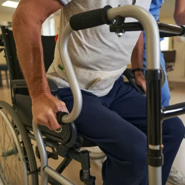 Felç Sonrası Fizik Tedavi ve Rehabilitasyon Süreci ve Önemi