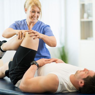 Kronik Bel Ağrısı: Nedenleri, Belirtileri ve Etkili Tedavi Yöntemleri