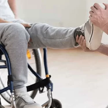 Spinal Kord Hasarı Sonrası Hastalar Yürüyebilir mi?