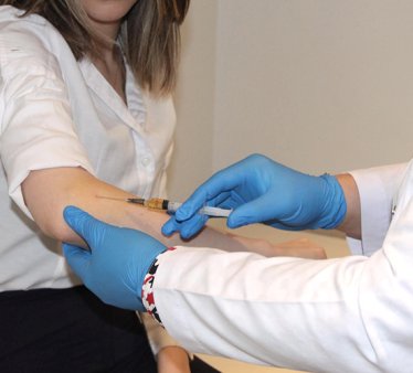 Teni̇sçi̇ Di̇rseği̇ Tedavi̇si̇nde Neler Yapılabi̇li̇r ?